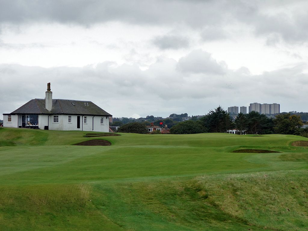 18th (Home) Hole at Royal Aberdeen Golf Club (440 Yard Par 4)
